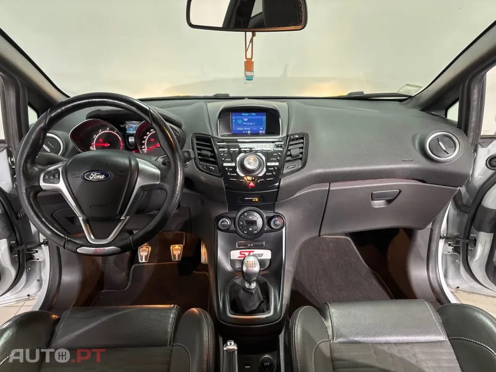Ford Fiesta 1.6 EcoBoost ST200