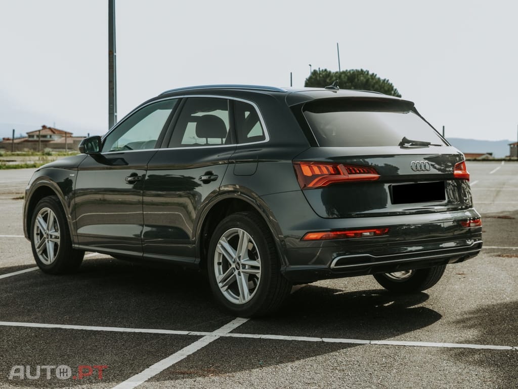 Audi Q5 50 TFSI e quattro S tronic sport