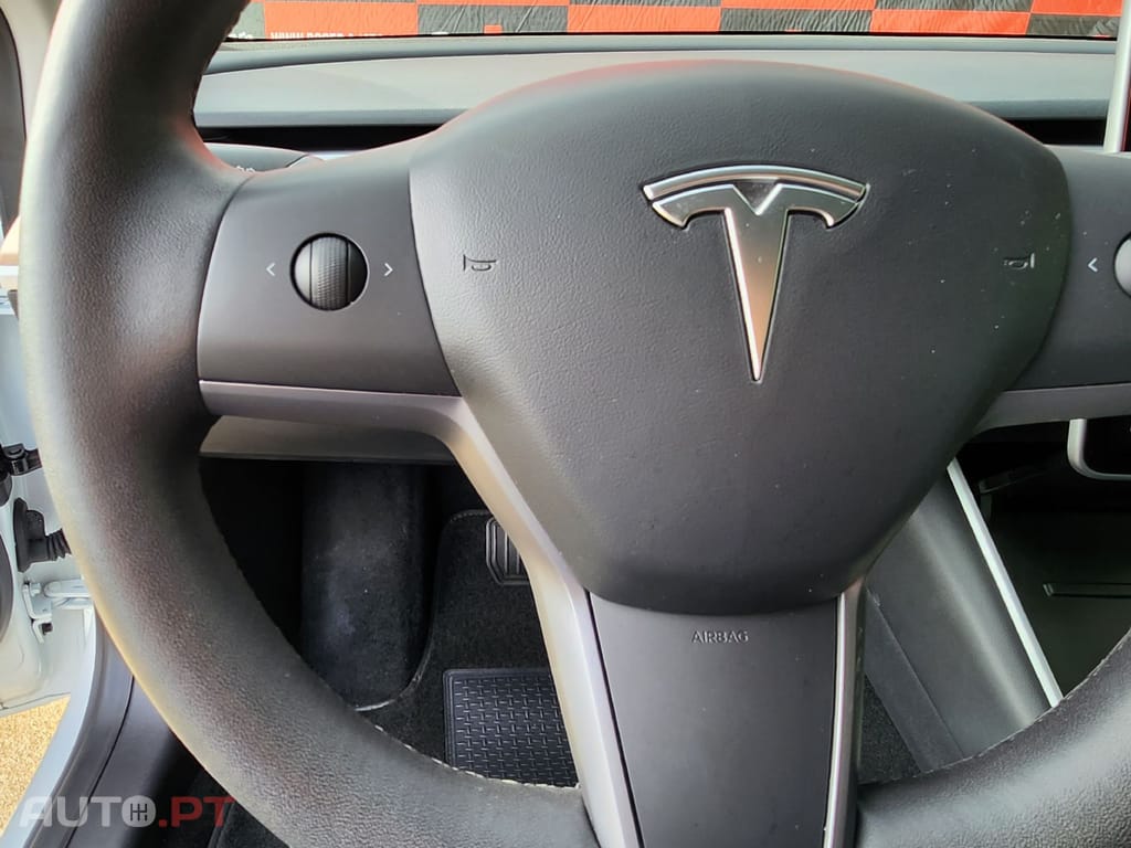 Tesla Model 3 Standard RWD Plus