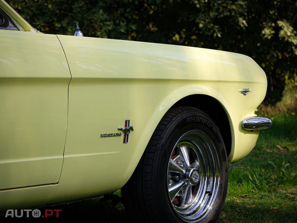 Ford Mustang 289 V8