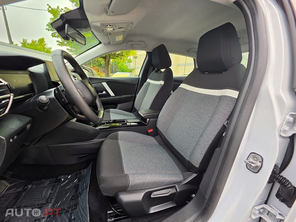 Citroen C4 X 1.2 Hybrid Max e-DSC6