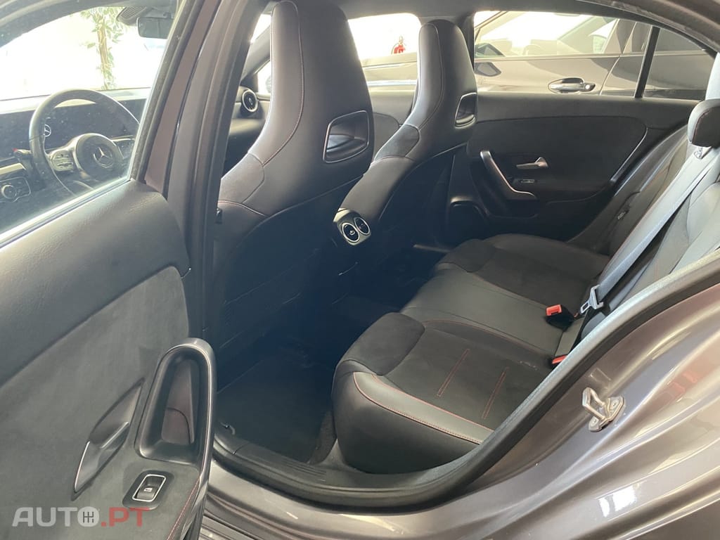 Mercedes-Benz A 180 d AMG Line