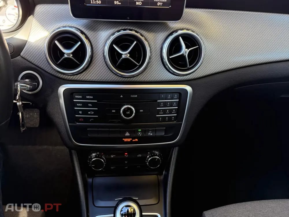 Mercedes-Benz GLA 180 d SENSATION