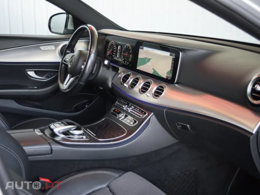 Mercedes-Benz E 300 de Avantgarde