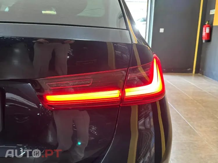 BMW 318 318 d Touring Auto sport