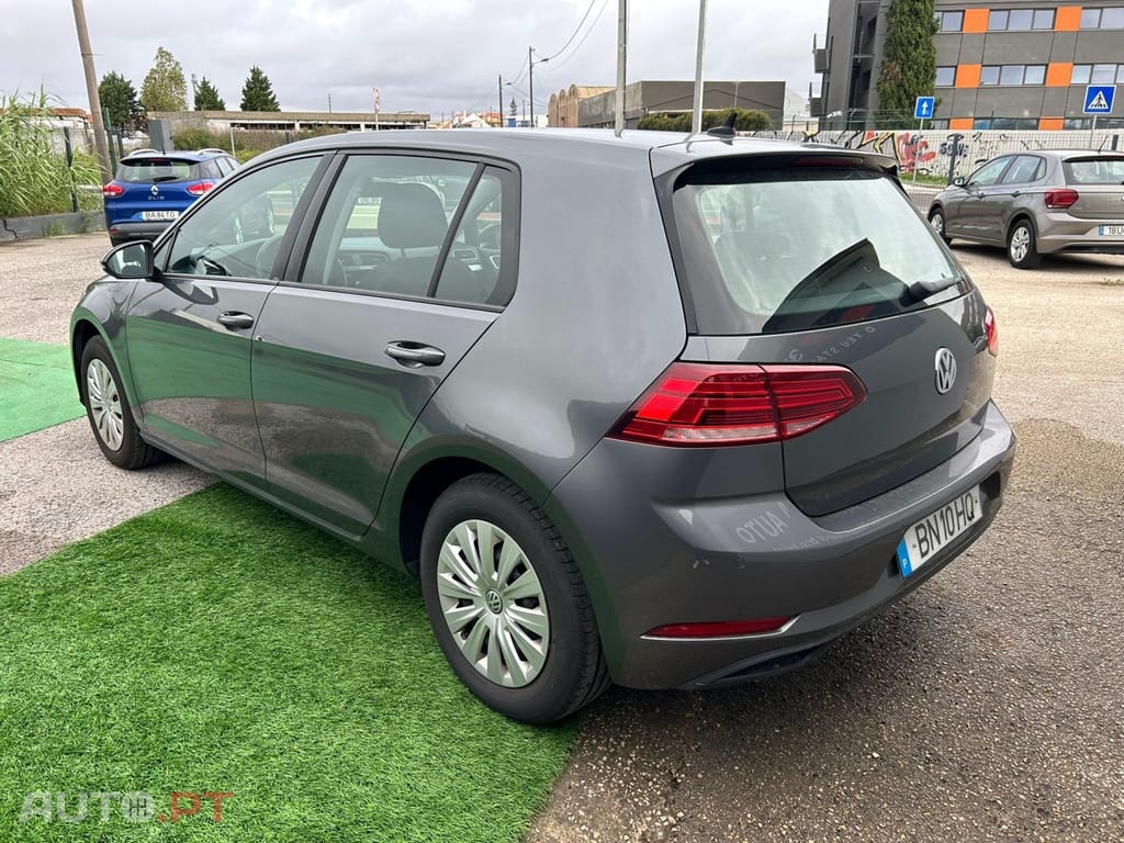 Volkswagen Golf 1.6 TDi Confortline