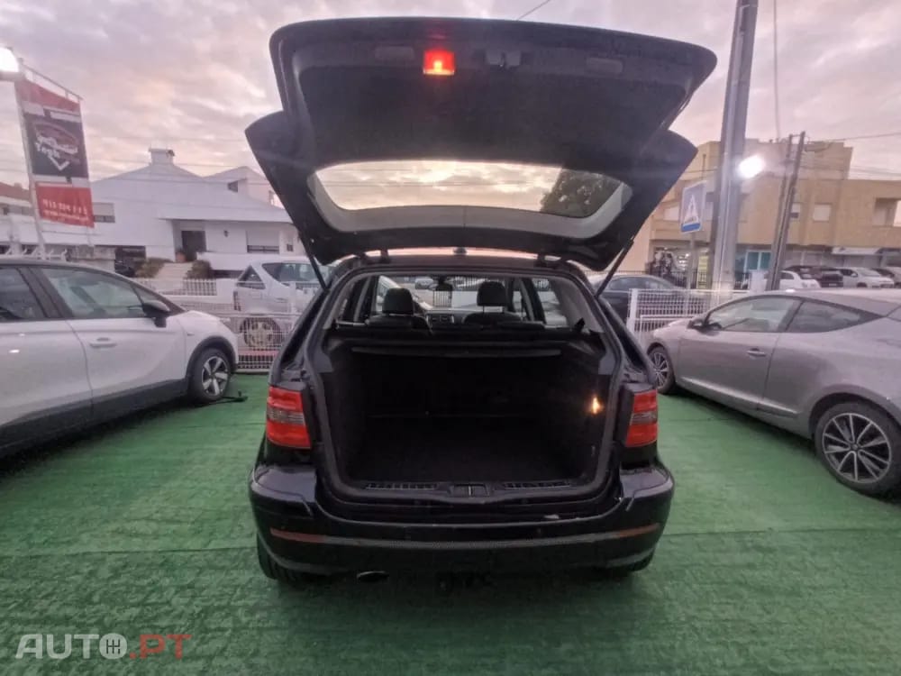 Mercedes-Benz B 180 ND