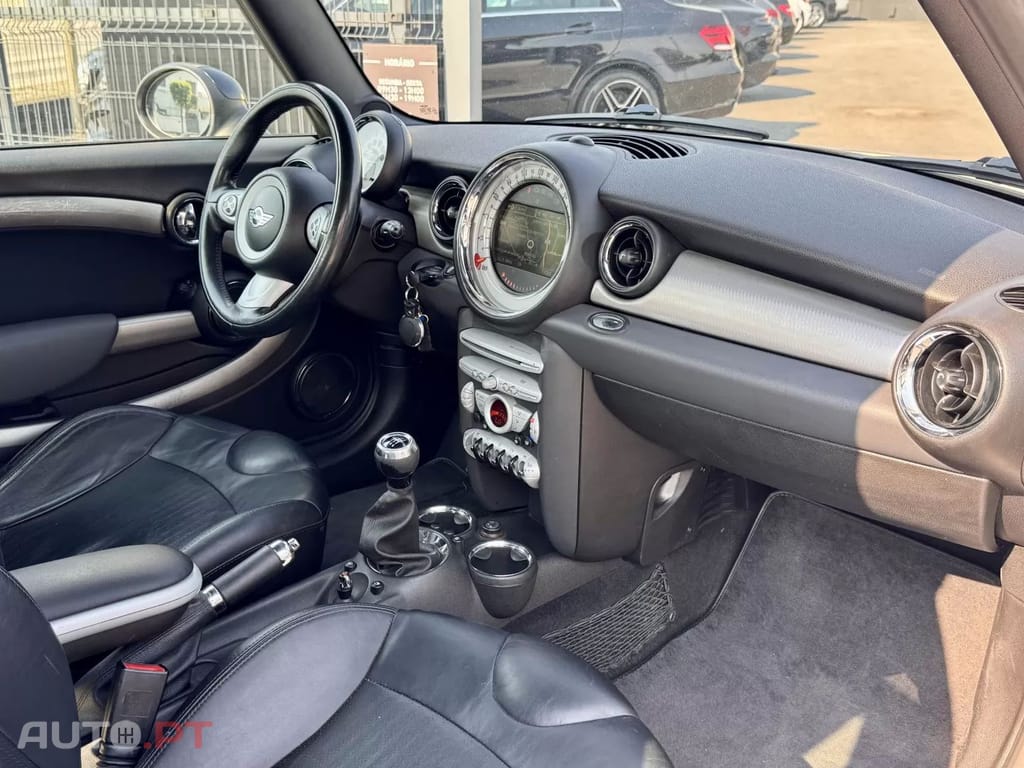 MINI Cooper Cooper D