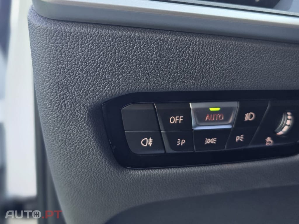 BMW 318 Serie 3 Touring Auto XLine