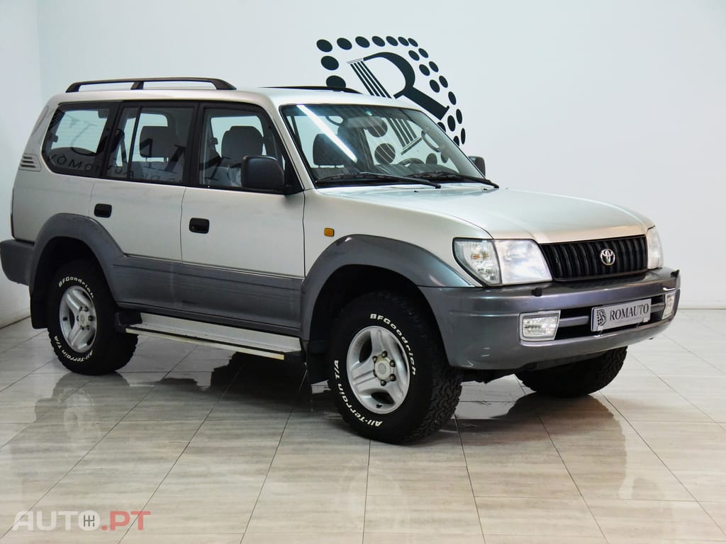 Toyota Land Cruiser 3.0 TD Pack 2