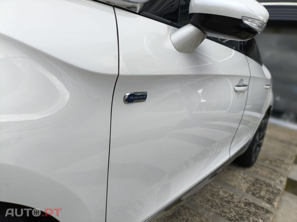 DS DS5 2.0HDi SPORTCHIC HYbrid4 