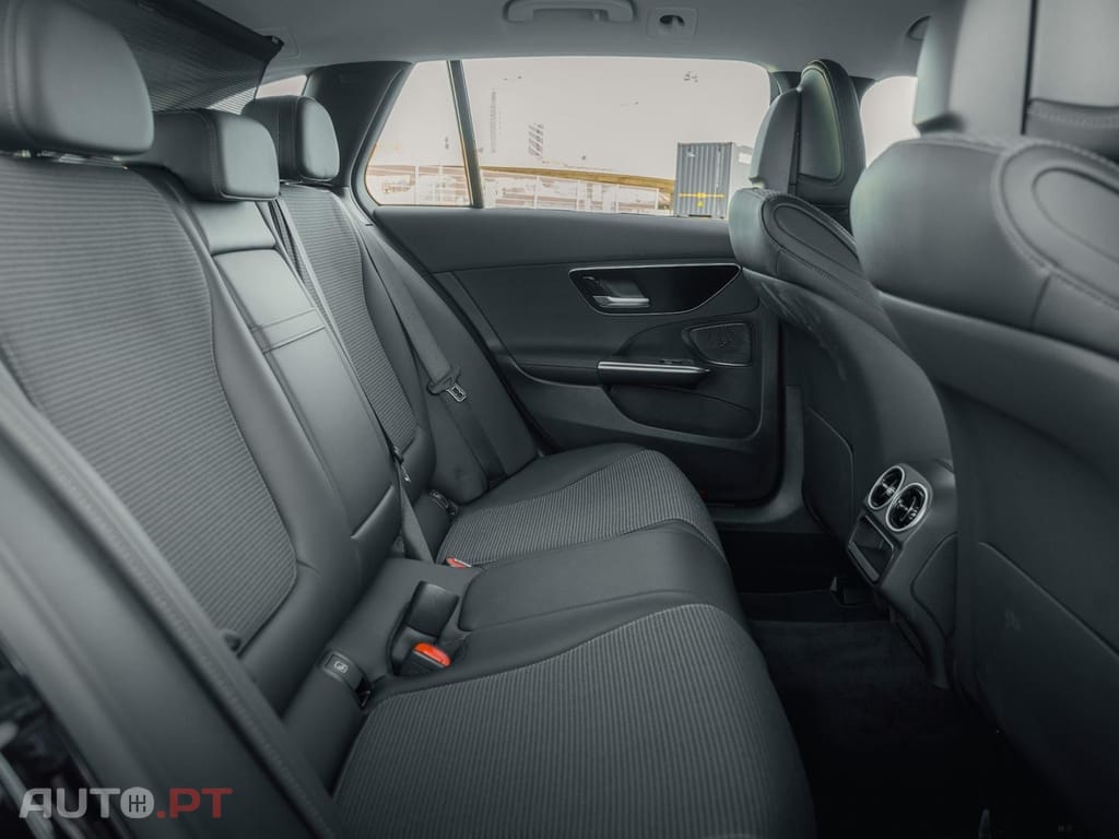 Mercedes-Benz C 300 e Avantgarde