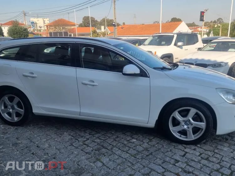 Volvo V60 1.6 D2 Momentum Eco