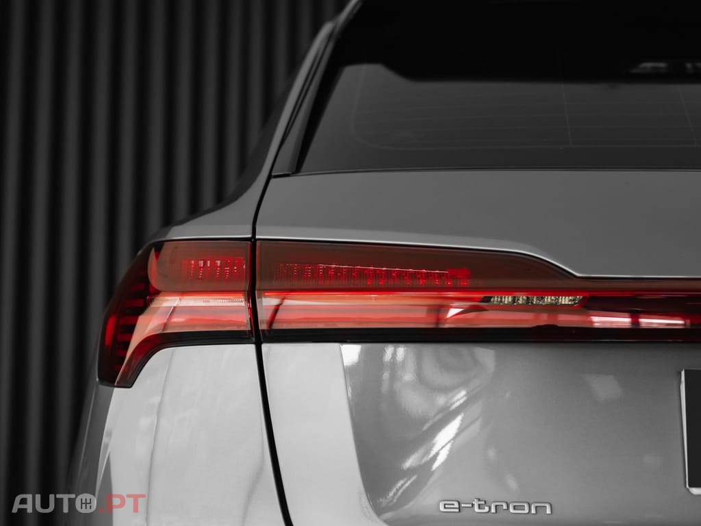 Audi E-Tron 55 quattro Advanced