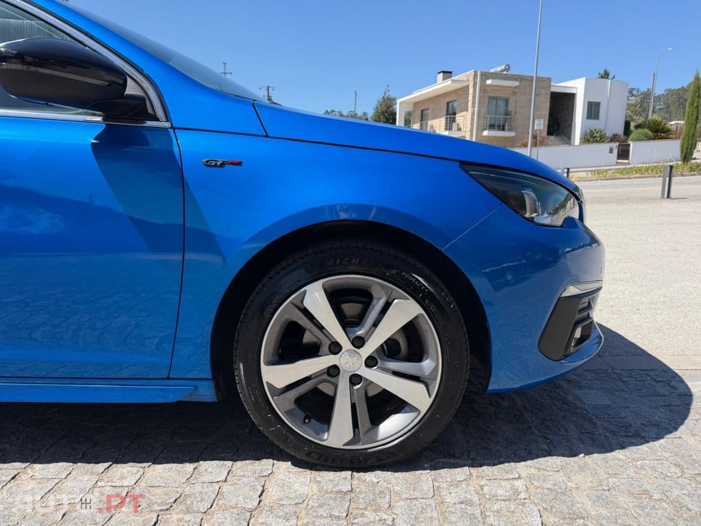 Peugeot 308 1.2 PureTech Allure Full LED EAT8