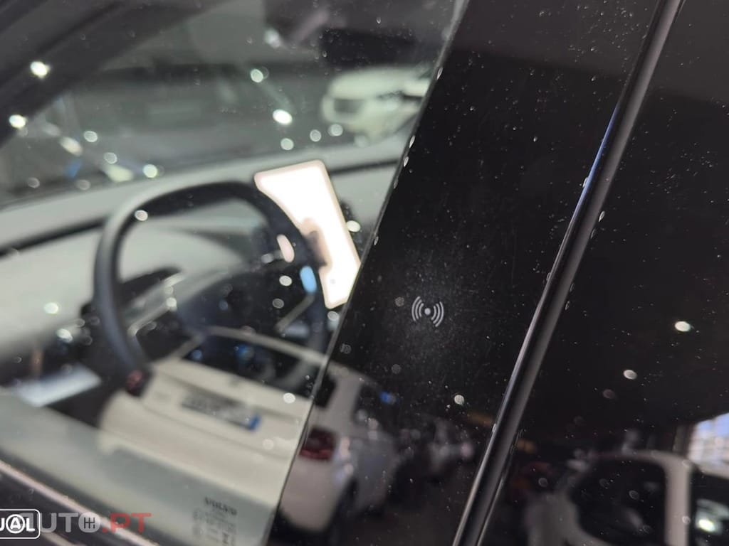 Volvo EX30 Single Motor Extended Range RWD Core