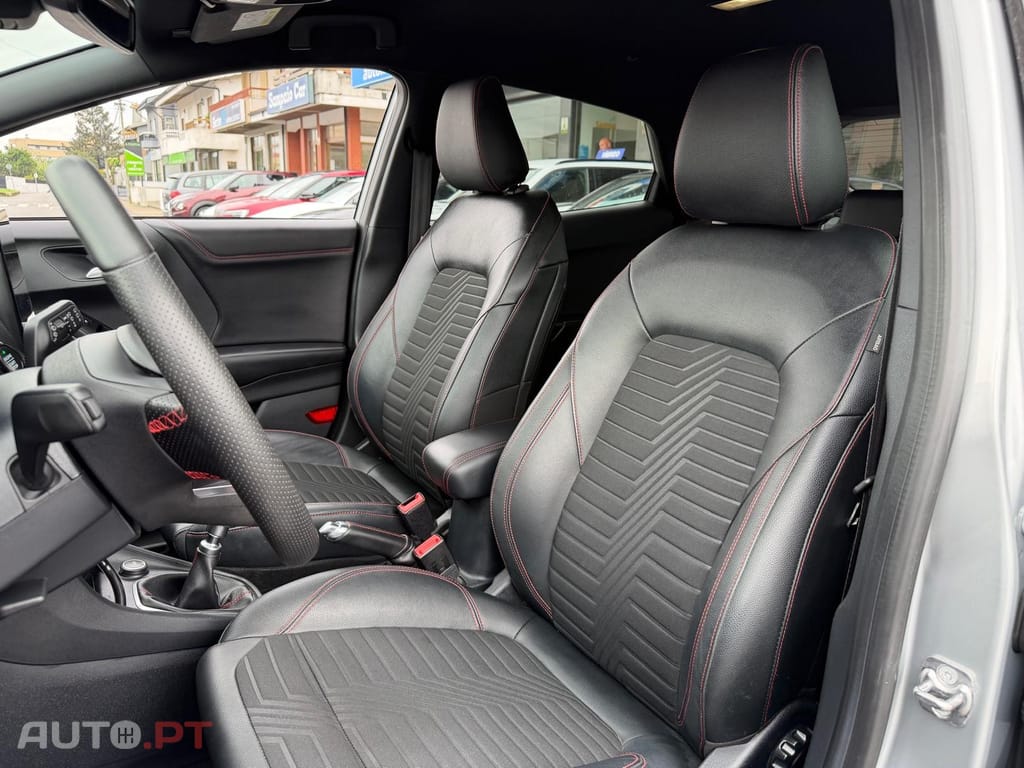 Ford Puma 1.0 EcoBoost MHEV ST-Line X