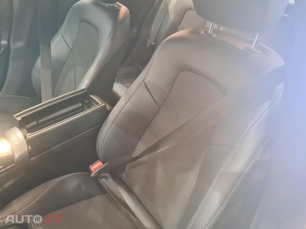 Mercedes-Benz CLA 250 e Shooting Brake Style Plus