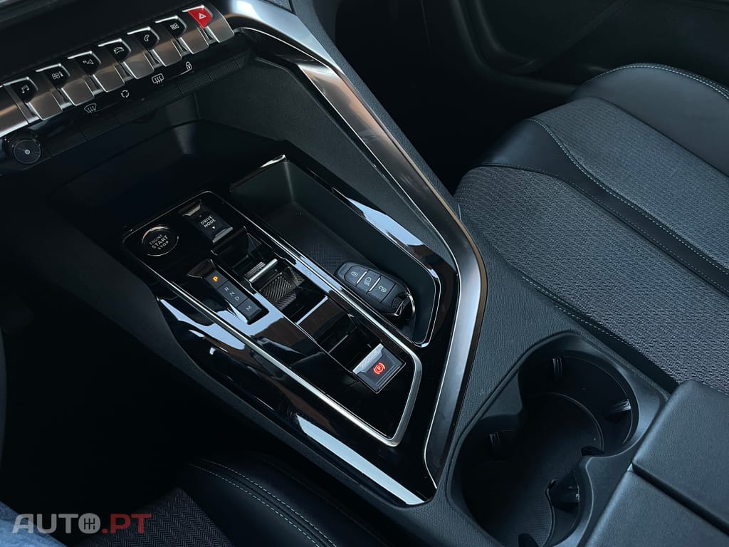 Peugeot 5008 1.2 PureTech Allure Pack EAT8