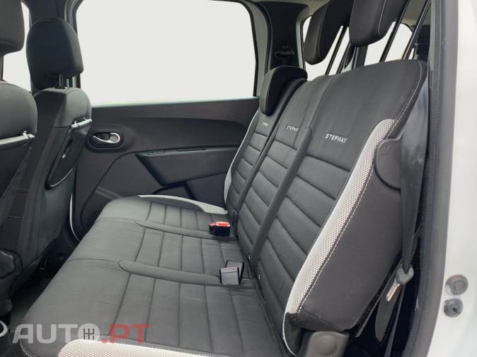Dacia Lodgy 1.5 Blue dCi Stepway 7L