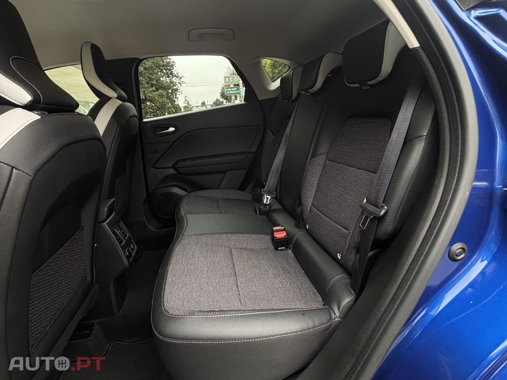 Renault Captur 1.6 E-Tech Plug-In Intens