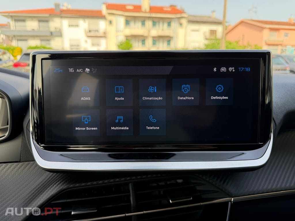 Peugeot 2008 1.2 Hybrid Allure e-DCS6