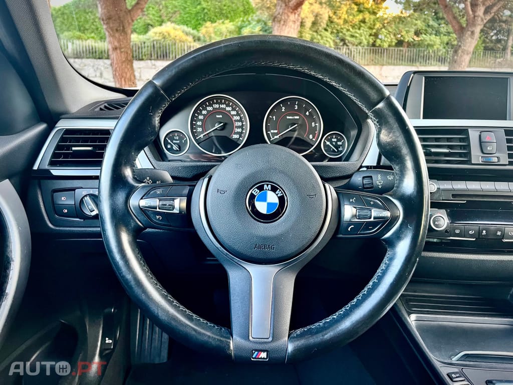 BMW 318 SPORT
