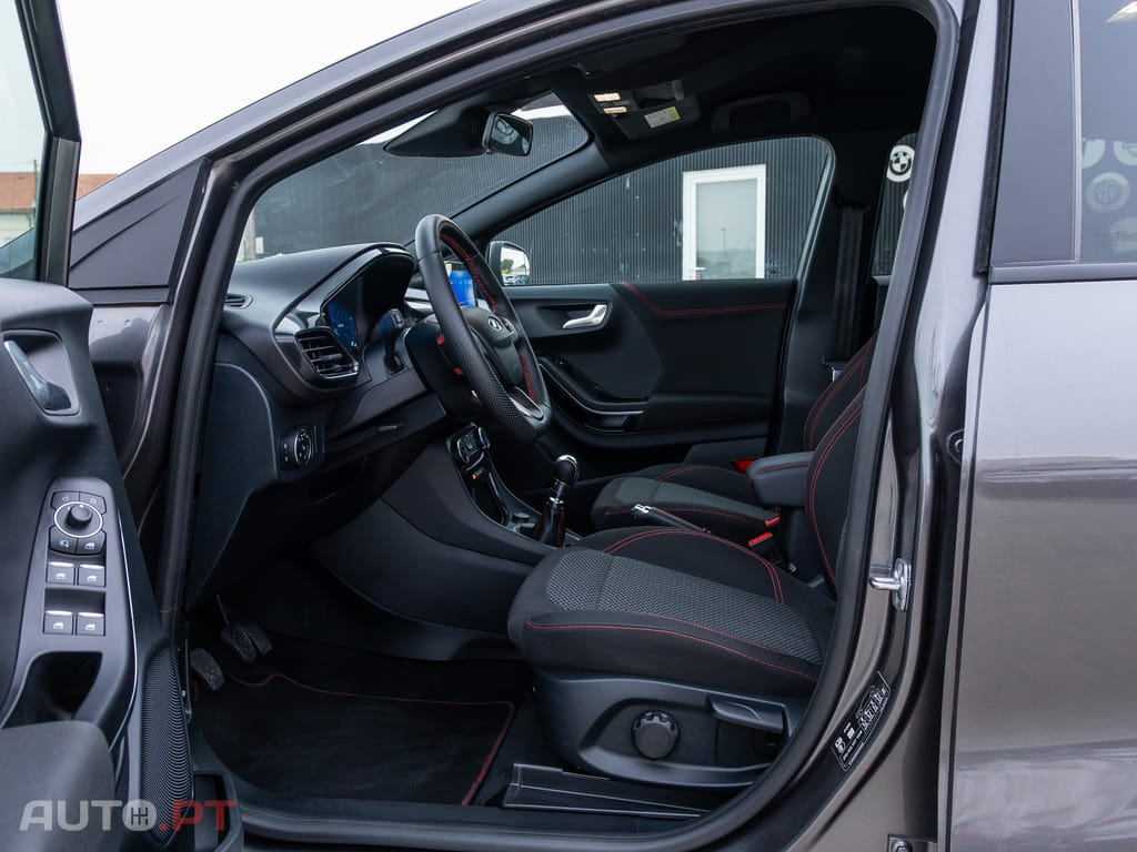 Ford Puma 1.0 EcoBoost MHEV ST-Line