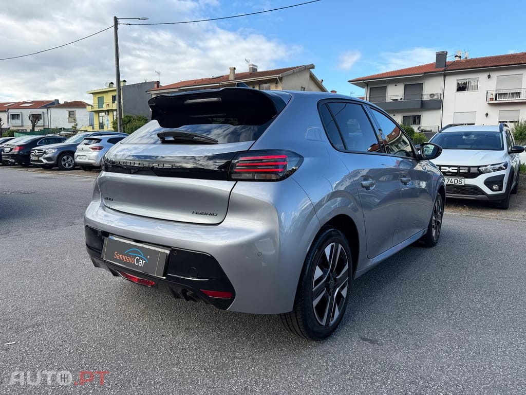 Peugeot 208 1.2 Hybrid Allure e-DCS6