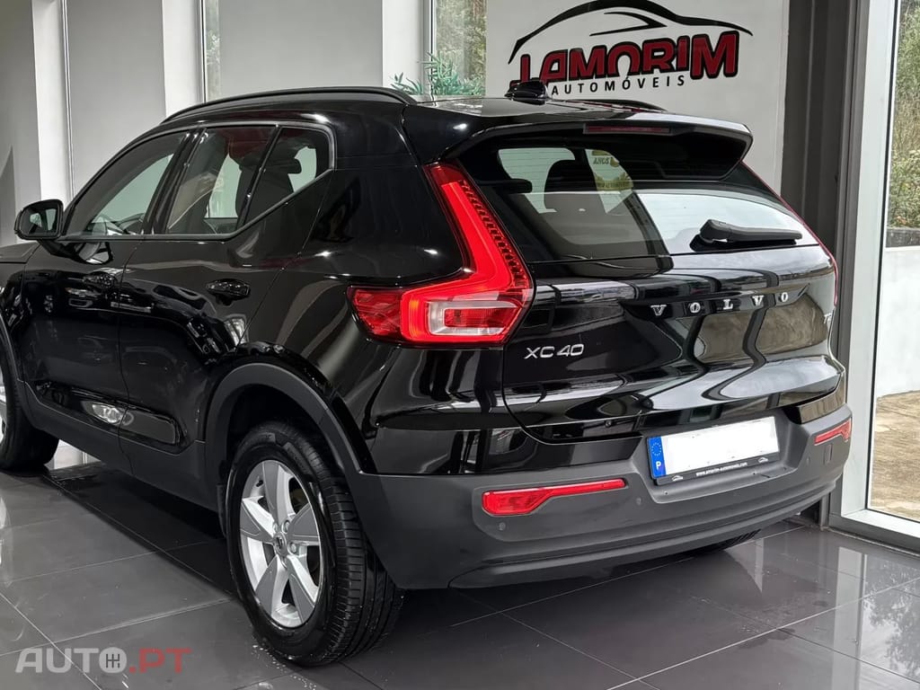 Volvo XC40 1.5 T3 Momentum Plus