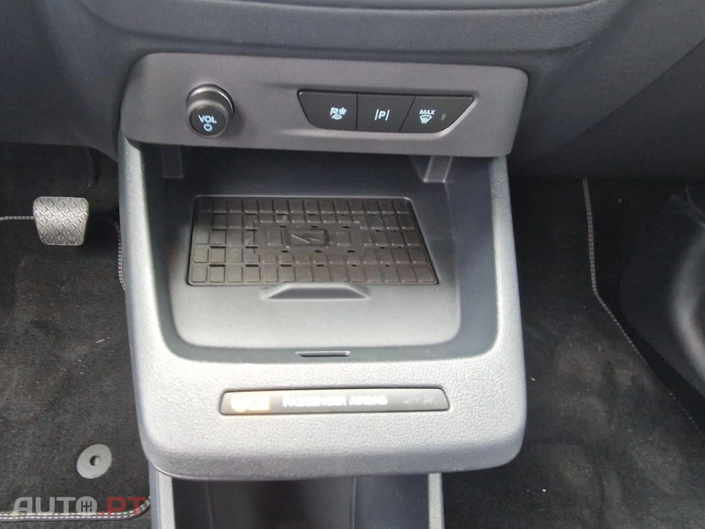 Ford Transit E-Tourneo Courier Titanium I.V.A DEDUTIVEL 