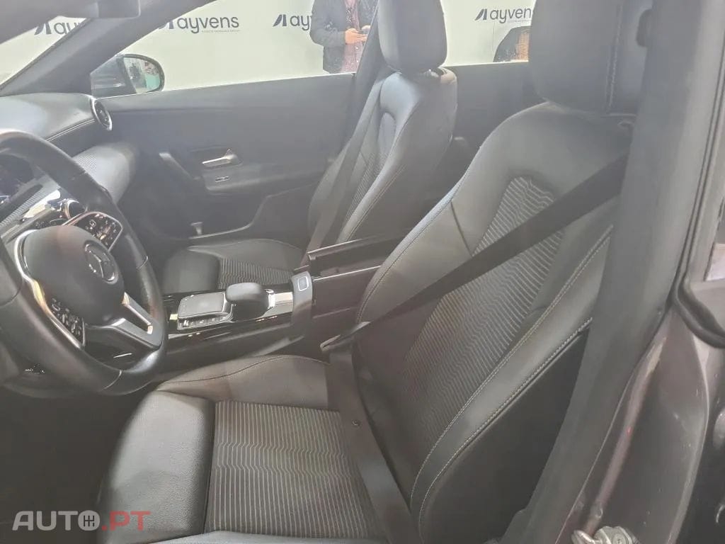 Mercedes-Benz CLA 250 e Shooting Brake Style Plus