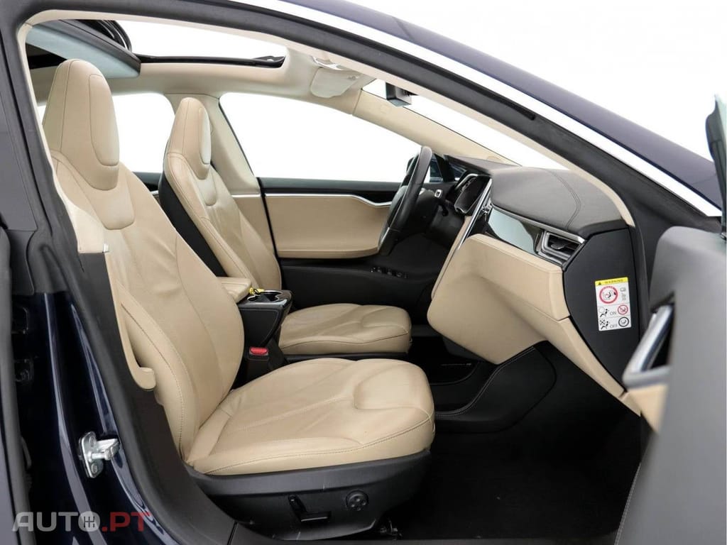 Tesla Model S 85