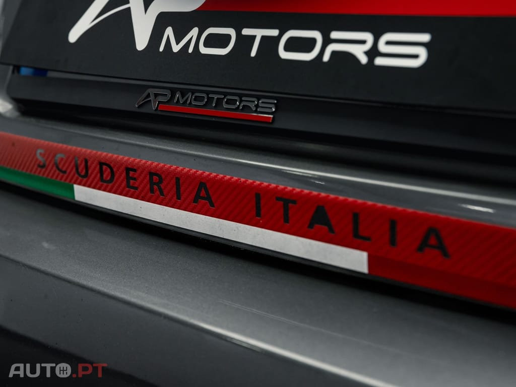 Abarth 595 SCUDERIA ITALIA