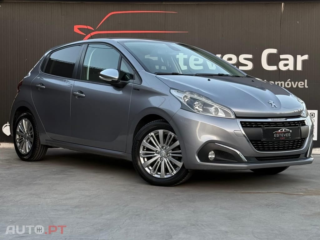 Peugeot 208 1.2 PureTech Signature