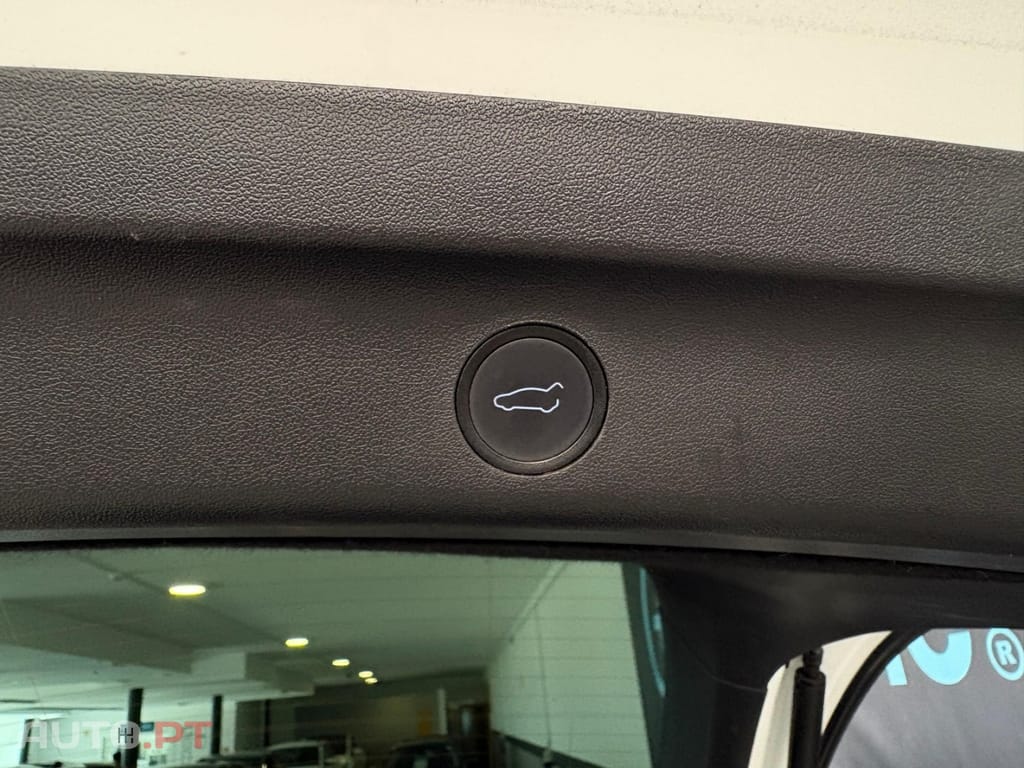 Tesla Model Y Tração Traseira