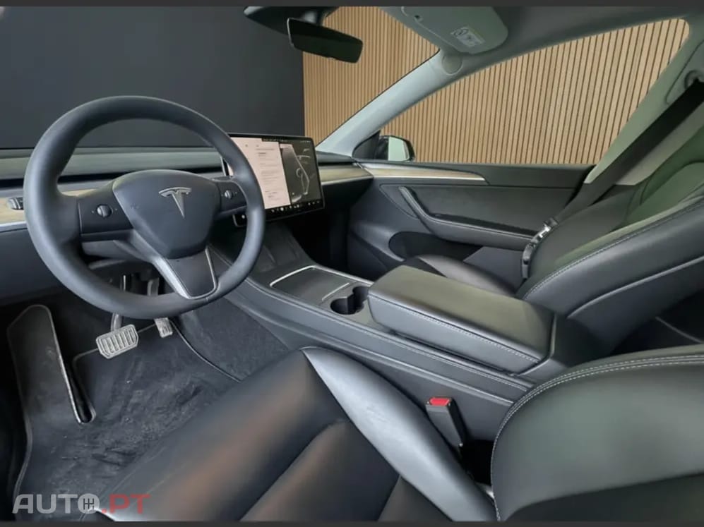 Tesla Model Y Tração Traseira