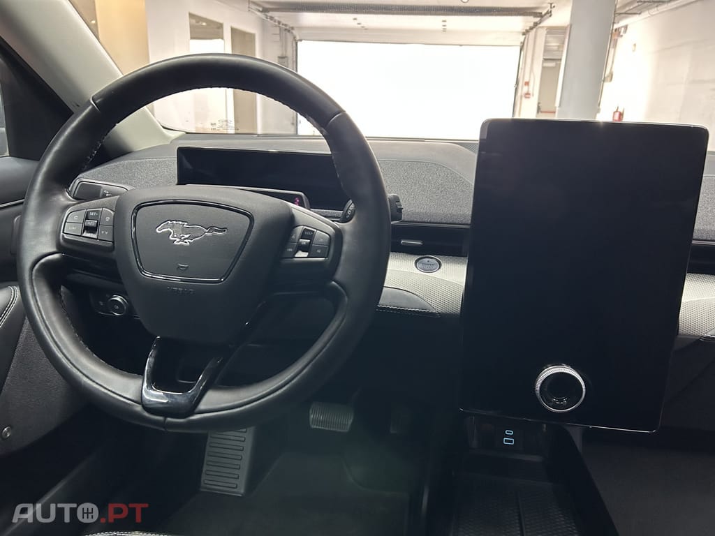 Ford Mustang Mach-E 98.7 kWh Premium