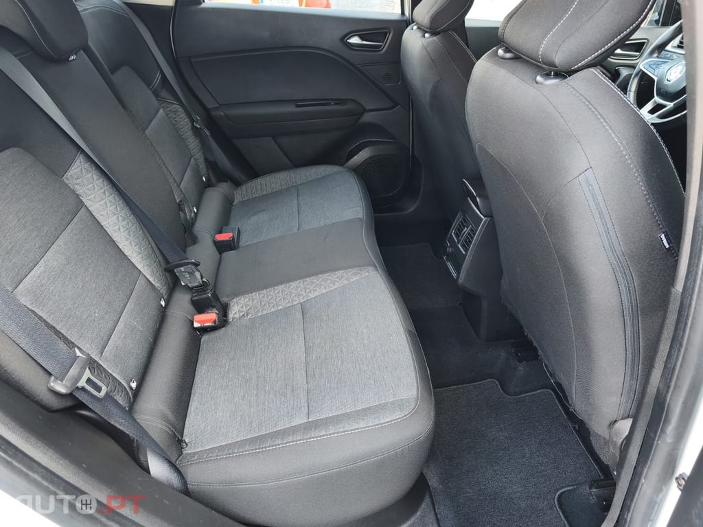 Renault Captur 1.6 E-Tech Full Hybrid Engineered