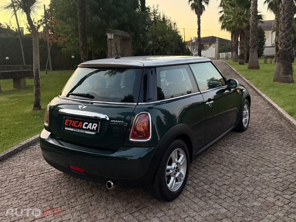 MINI Cooper Outro