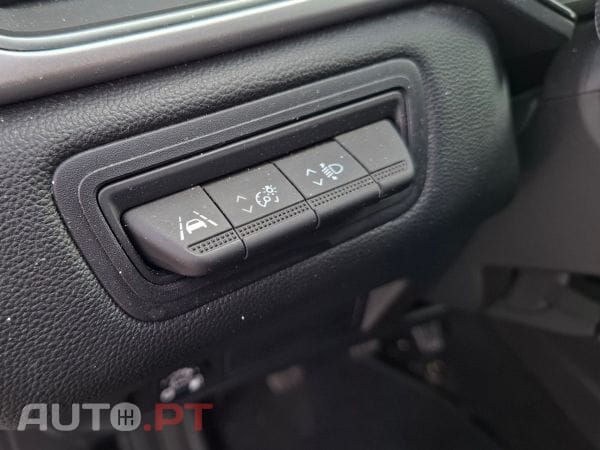 Renault Captur 1.0 TCe 100 Bi-Fuel techno