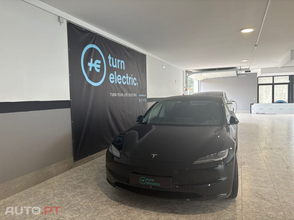 Tesla Model 3 Standard Range Plus RWD