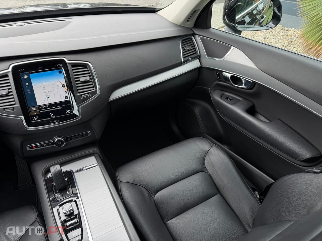 Volvo XC90 2.0 T8 PHEV Inscription Expression AWD