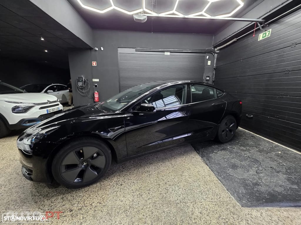 Tesla Model 3 Standard Range Plus RWD
