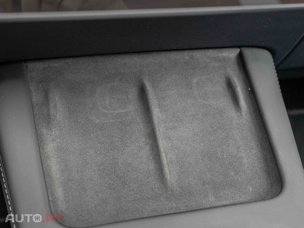 Tesla Model Y Long Range Dual Motor AWD