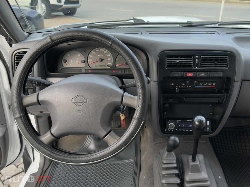Nissan Pick Up 2.5 TD D22 CD 4X4