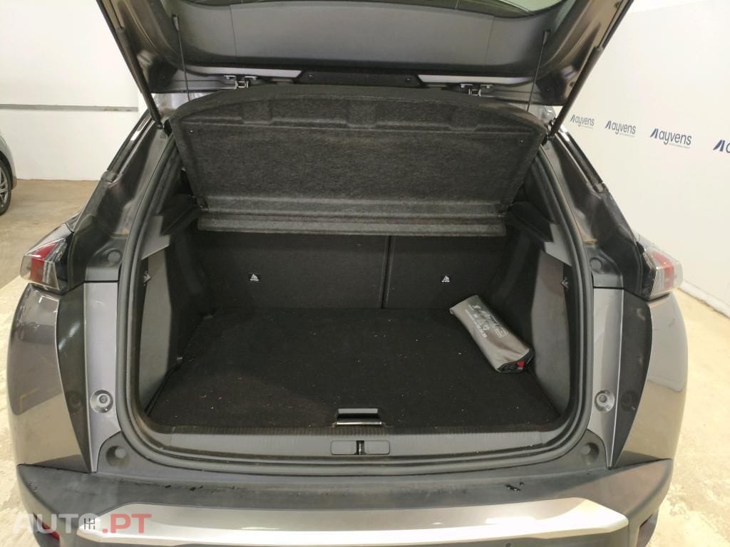 Peugeot 2008 1.2 PureTech Allure