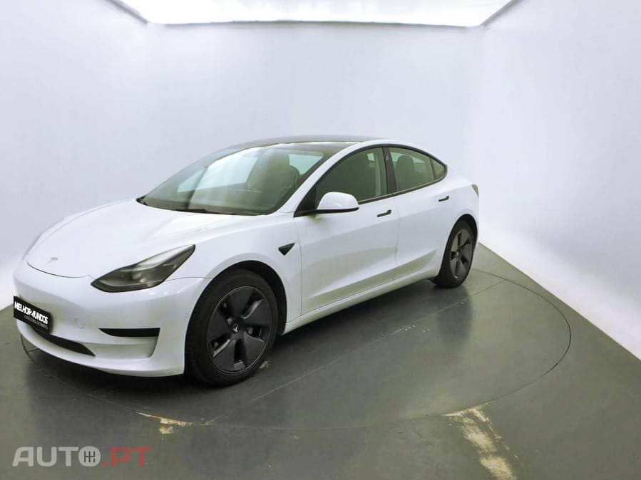 Tesla Model 3 Standard Range Plus RWD