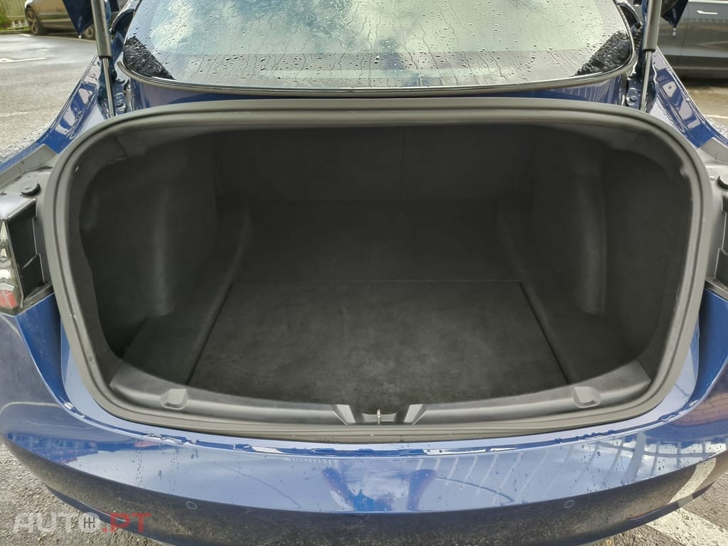 Tesla Model 3 Long Range AWD Dual Motor