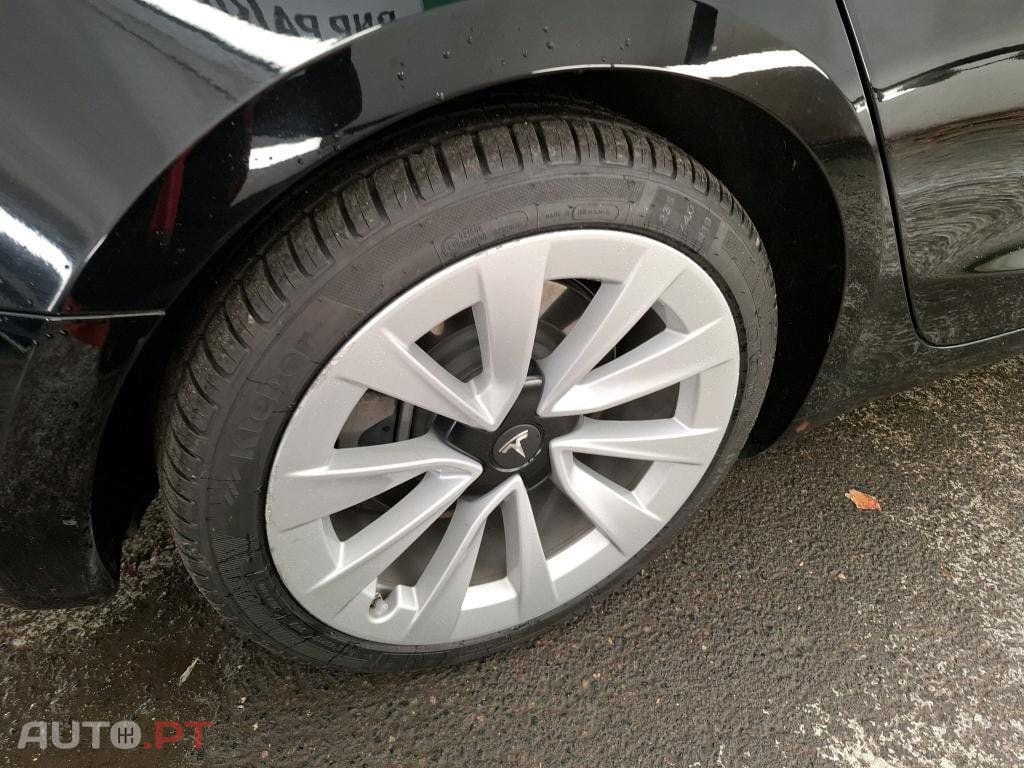 Tesla Model 3 Standard Range Plus RWD